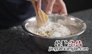 和面到底是用冷水还是热水 和面用冷水还是热水取决于用途