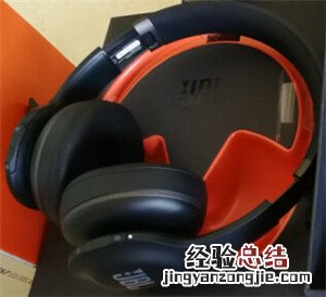 JBL V300NXT耳机怎么连接到手机上