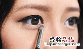 双眼皮跳是什么预兆女 双眼皮跳是什么预兆