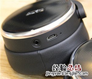 AKG N60NC Wireless耳机怎么充电