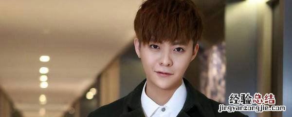 何佳宣在花火电视剧中饰演什么角色