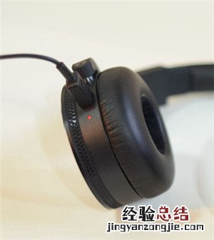 AKG Y50BT耳机充电指南