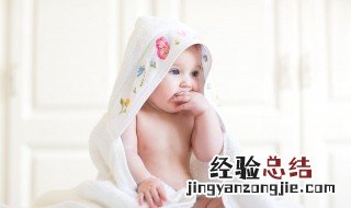 吃手手的表情是什么意思 表情吃手手表示啥意思