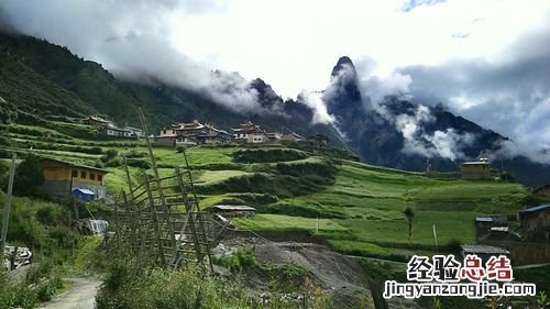 扎尕那几月份风景好看