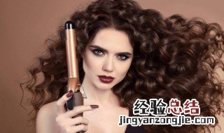 如何正确打理羊毛卷发型 如何正确打理羊毛卷