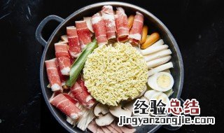 火锅底料是直接放水里还是炒 袋装火锅底料需要炒吗