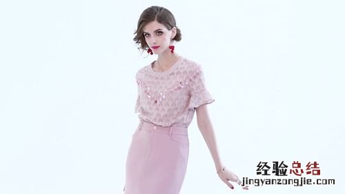 网纱裙搭配什么上衣好看