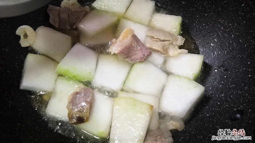 羊肉卷炒冬瓜的家常做法