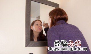 初步学用眉粉怎么用 女生眉粉的正确使用方法