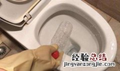 马桶堵了怎样疏通 自造道具快速疏通