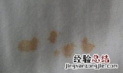 牙膏洗油渍后衣服发白 衣服有污渍怎么办