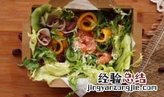 塑料保鲜盒能放锅里蒸吗 塑料保鲜盒可以直接放锅里蒸吗