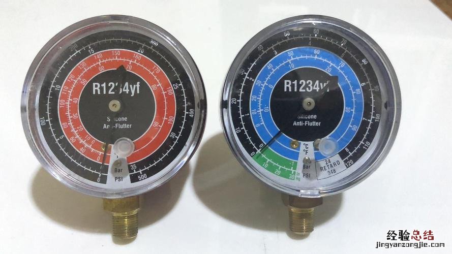 怎样看空调加氟压力表