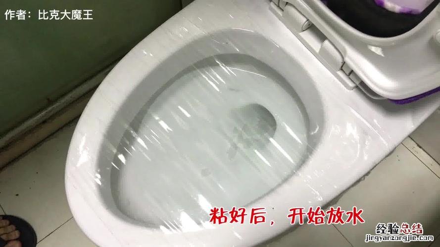 如何正确使用马桶吸