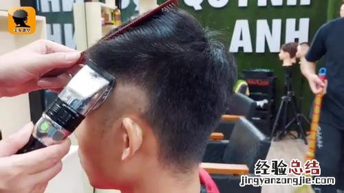 头发少适合什么发型