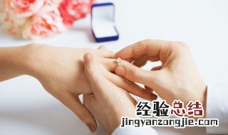 女生左手中指戴戒指啥意思 左手中指戴戒指啥意思