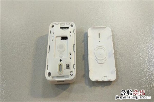 小米米兔定位电话怎么装卡