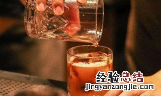 调酒的时候放个弹簧啥意思 调酒放弹簧是为什么