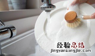 仿瓷盘可以放微波炉吗 陶瓷盘都可以放微波炉吗