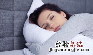 女人梦见一群鸡好不好 女人梦见鸡什么兆头