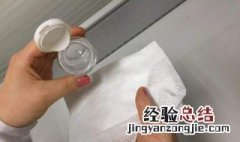 使用酒精擦拭家具进行消毒时我们要注意什么 要正确使用酒精消毒