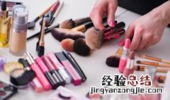 飞机上能不能带化妆品 上飞机可以带化妆品护肤品吗