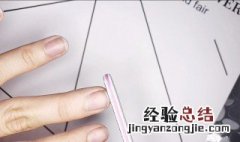 擦指甲油方法 有什么步骤