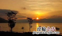 写夕阳下的湖面句子 写夕阳下的湖面句子有哪些