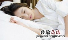 女人梦见清澈流动的水里洗衣服 女人梦见清澈流动的水