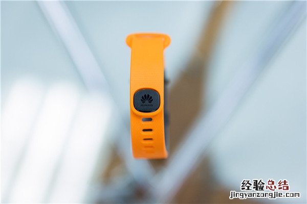 华为手环B3青春版的屏幕怎么样