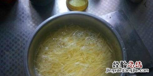 青椒洋芋丝做法