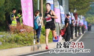 管油胜收入 管油胜哪里人