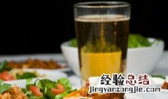 啤酒为什么不用塑料瓶装 啤酒不用塑料瓶装的原因