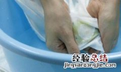 衣服上沾了胶如何去除 衣服上沾了胶用什么妙招能脱去