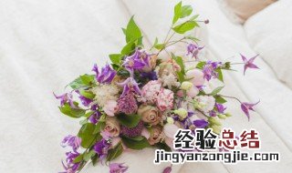 鲜花深水醒花泡一夜可以吗 买回家的鲜花怎么醒花