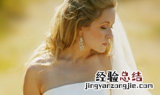 准新娘如何挑选婚纱颜色 准新娘如何挑选婚纱