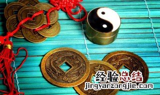 梦见自己来月经弄到裤子上好多血 梦见自己来月经