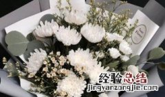 清明节上坟的花应放在哪里 清明上坟带花