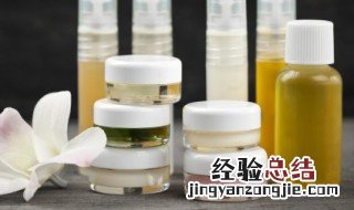 化妆品可以带上飞机吗? 化妆品可以带上飞机吗还是托运呢