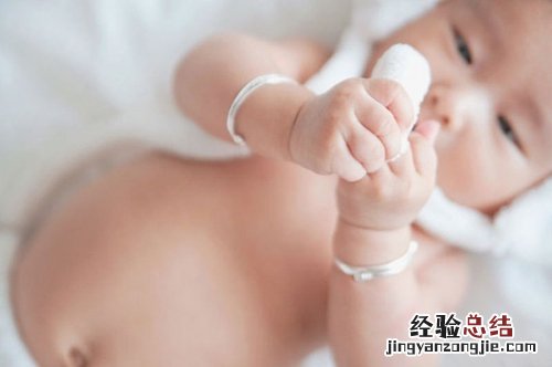 新生儿腹胀怎么办 新生儿腹胀怎么办最快方法才能排气快