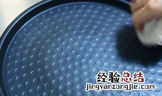 第一次使用电饼铛怎么清洗油污呢 第一次使用电饼铛怎么清洗油污