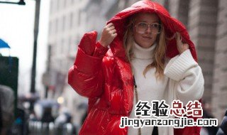 羽绒服太轻了怎么洗 羽绒服太轻了怎么洗掉