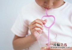 三个月的宝宝纯母乳喂养需要喂水吗 母乳喂养需要喂水吗