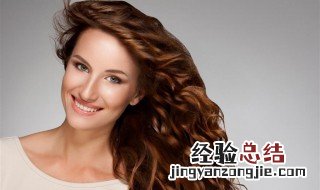梦见自己剪头发是什么征兆 女人 梦见自己剪头发