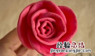 怎么制作布玫瑰花 简单又漂亮