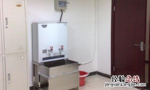 安吉尔净水器管子如何拆卸