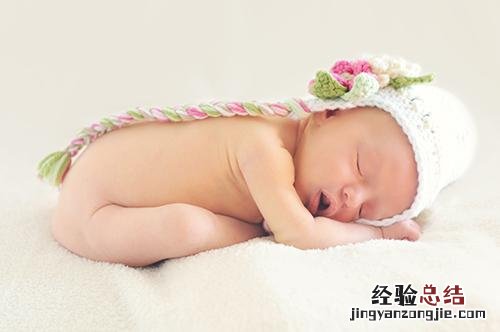 夏季宝宝睡觉注意什么 宝宝夏季晚上睡觉穿什么