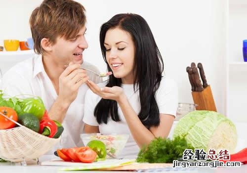 孕妇前三个月吃什么对胎儿大脑发育好 孕妇前三个月吃什么对胎儿好