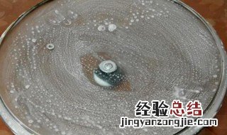 锅盖上面的油怎么去除 锅盖上多年的厚油垢怎么去除