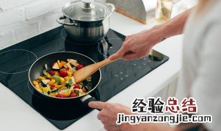 炒菜的时候勾芡有什么作用 炒菜勾芡的作用是什么